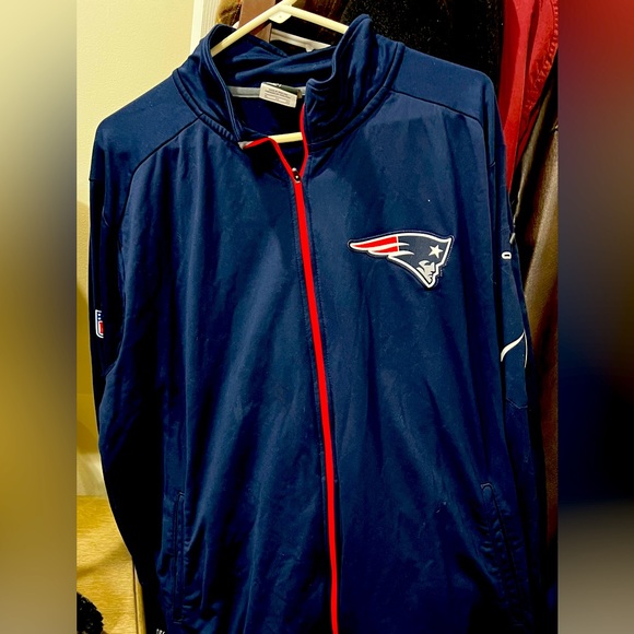 Patriots Nike Sideline Jacket (Full Zip) - Picture 1 of 2